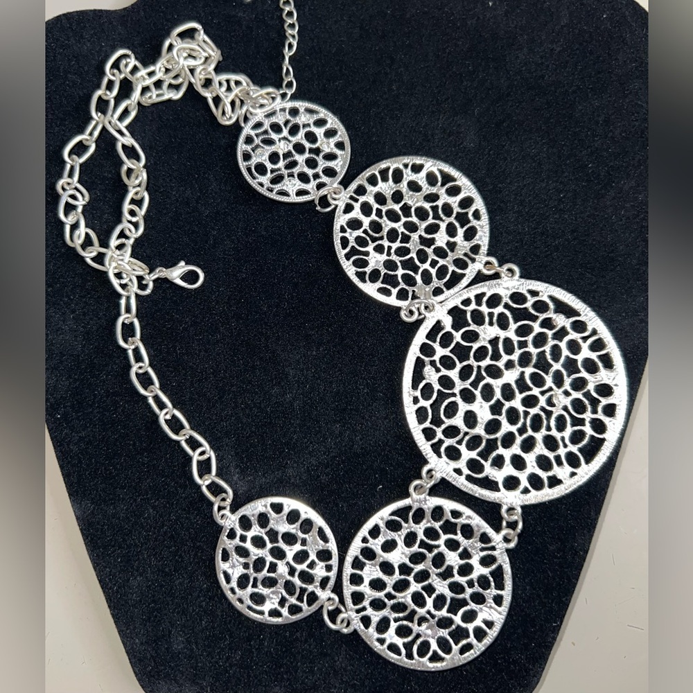 Silver Tone Circular Filigree Statement Necklace … - image 6